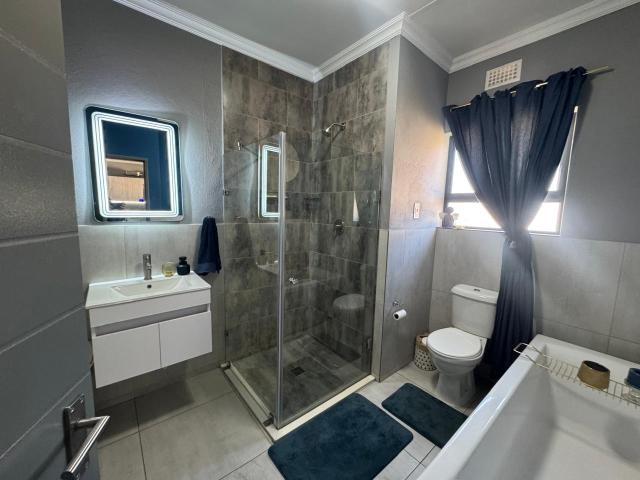 Townhouse for sale in Ekurhuleni, Gauteng