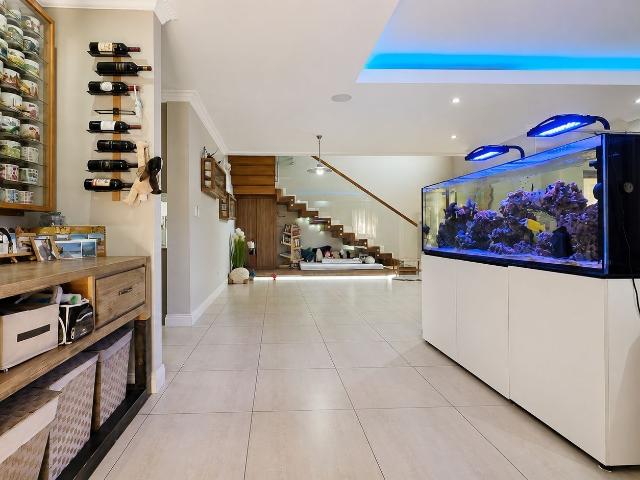Townhouse for sale in Waterkloof, Gauteng