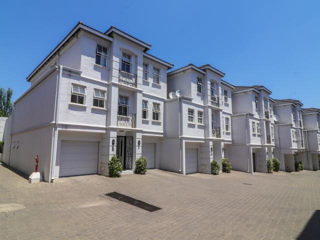 Townhouse for sale in Randburg, Gauteng