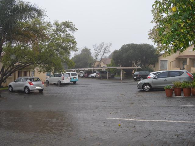 Townhouse for sale in Nooitgedacht, Gauteng