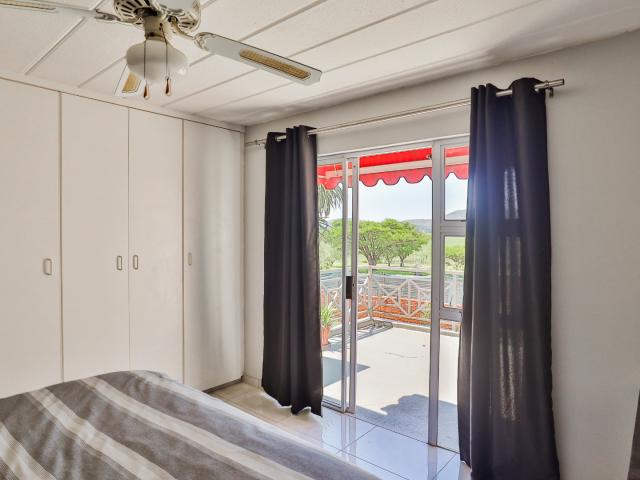 Townhouse for sale in Hartbeespoort Dam Nature Reserve, North West