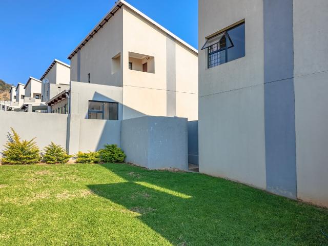 Townhouse for sale in Tlhabane, North West