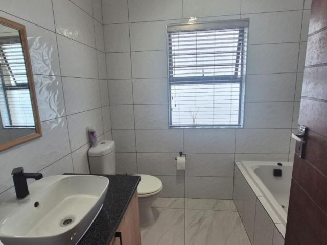 Townhouse for sale in Tlhabane, North West