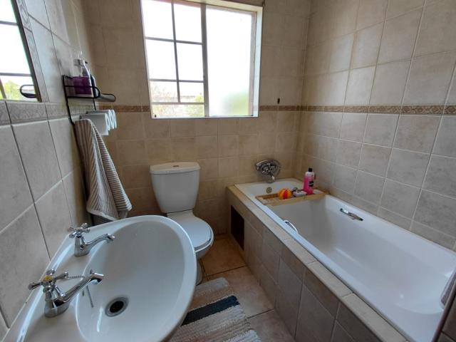Townhouse for sale in Ekurhuleni, Gauteng