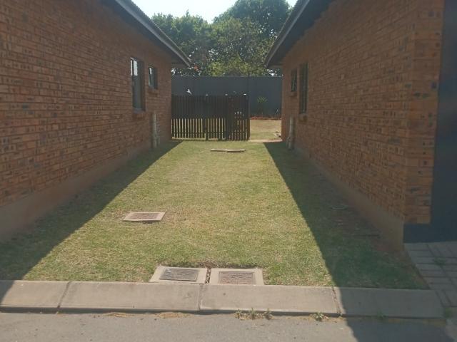 Townhouse for sale in Ekurhuleni, Gauteng