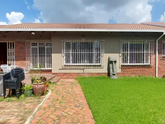 Townhouse for sale in Ekurhuleni, Gauteng