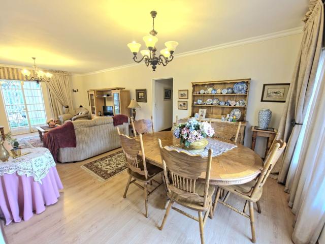 Townhouse for sale in Dr Kenneth Kaunda, North West