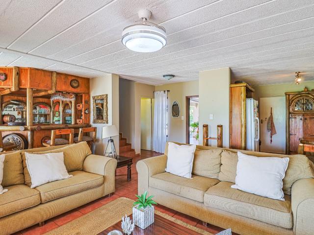 Townhouse for sale in Hartbeespoort Dam Nature Reserve, North West