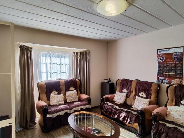 Townhouse for sale in Ekurhuleni, Gauteng