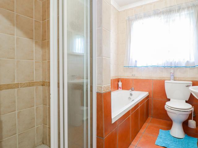 Townhouse for sale in Alexandra, Gauteng