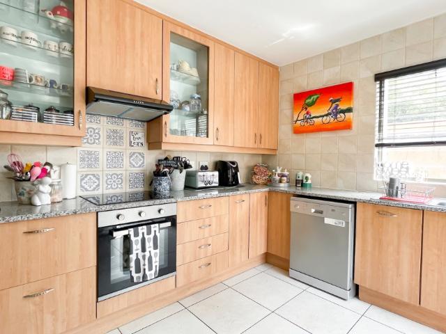 Townhouse for sale in Edenvale, Gauteng