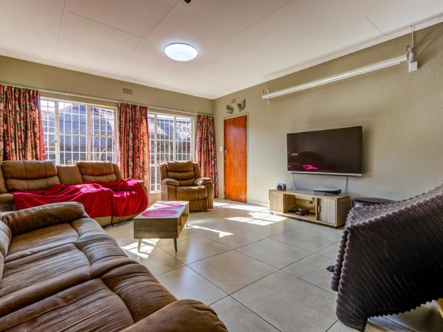 Townhouse for sale in Ekurhuleni, Gauteng