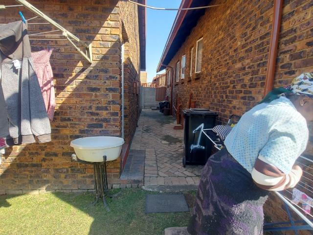 Townhouse for sale in Ekurhuleni, Gauteng
