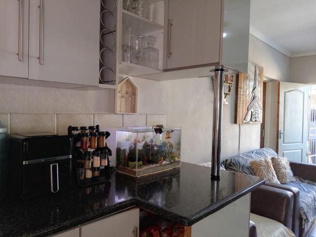 Townhouse for sale in Hartbeespoort Dam Nature Reserve, North West