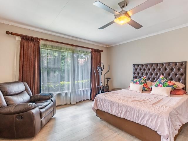 Townhouse for sale in Waterkloof, Gauteng