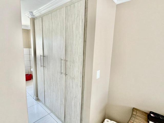 Townhouse for sale in Dr Kenneth Kaunda, North West