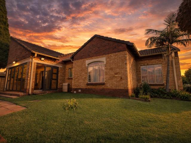 Townhouse for sale in Equestria, Gauteng
