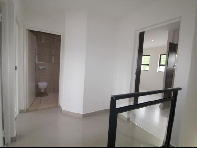 Townhouse for sale in Queensburgh, Kwazulu-natal