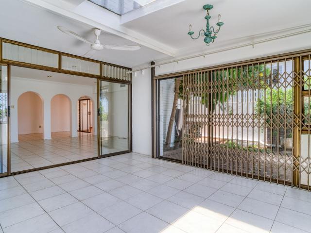 Townhouse for sale in Seaview, Kwazulu-natal