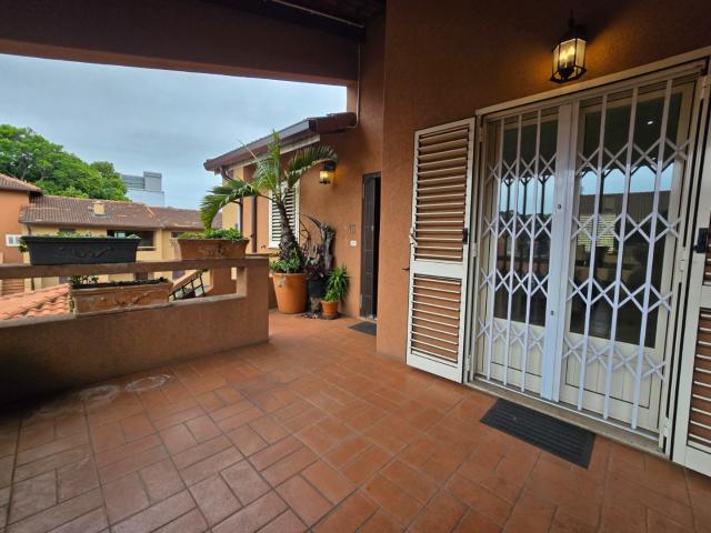 Townhouse for sale in Seaview, Kwazulu-natal
