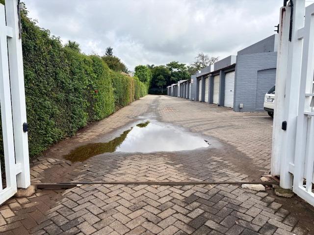 Townhouse for sale in Vosloorus, Gauteng