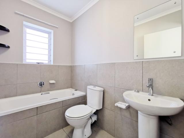 Townhouse for sale in Port Elizabeth, Eastern Cape