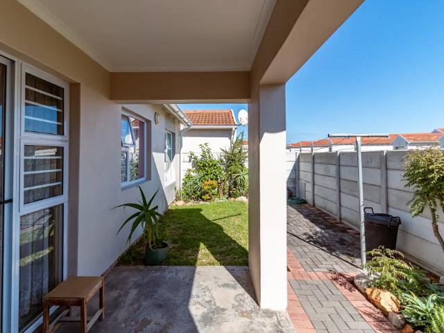 Townhouse for sale in Port Elizabeth, Eastern Cape