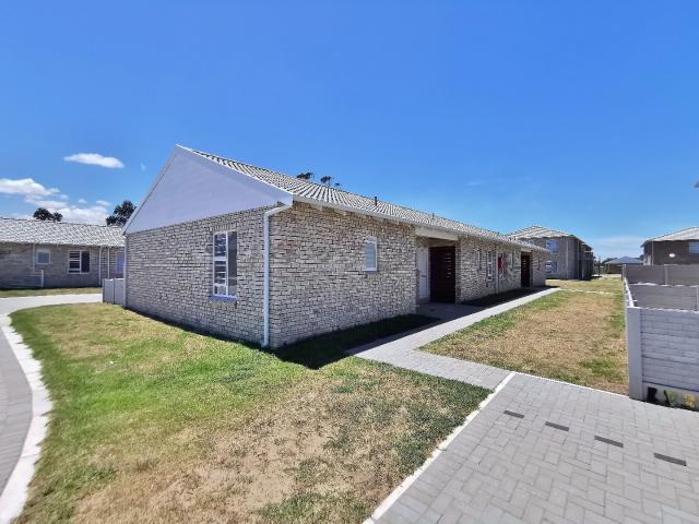 Townhouse for sale in Port Elizabeth, Eastern Cape