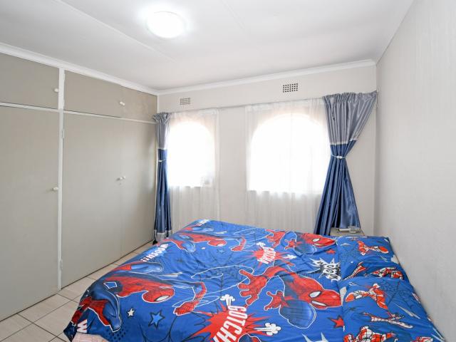 Townhouse for sale in Farrarmere, Ekurhuleni