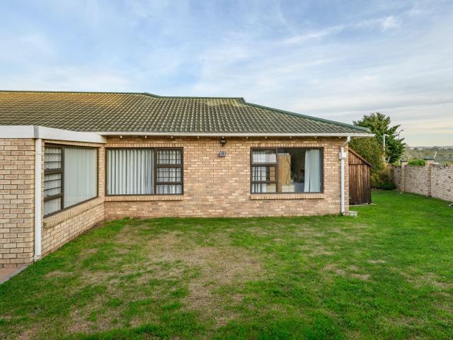 Townhouse for sale in Port Elizabeth, Eastern Cape