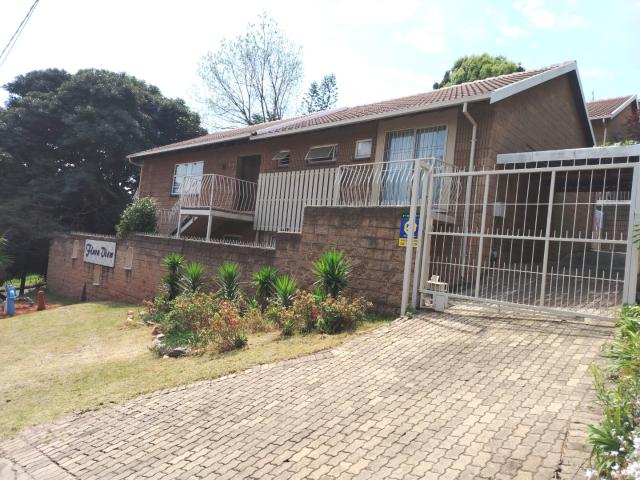 Townhouse for sale in Nooitgedacht, Gauteng