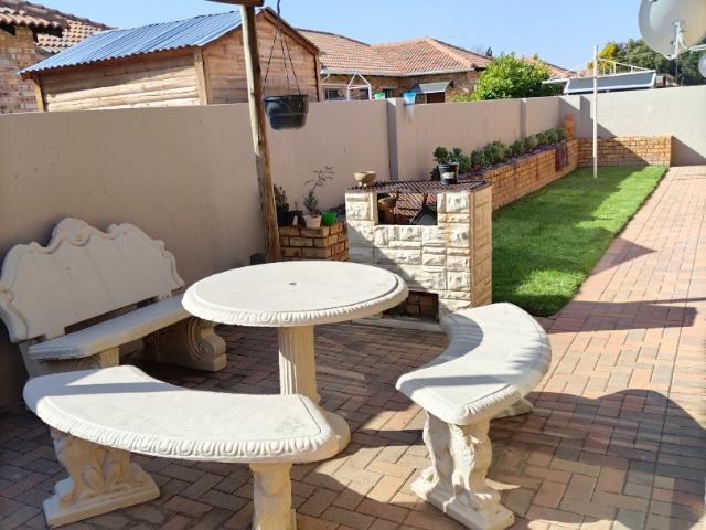 Townhouse for sale in Fochville, Gauteng