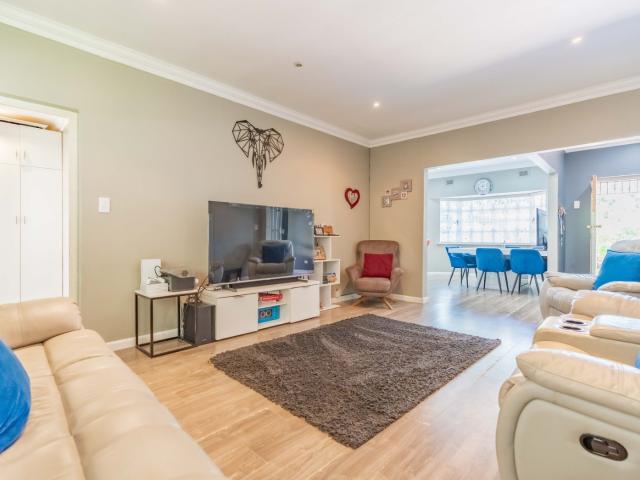 Townhouse for sale in Kloof, Kwazulu-natal