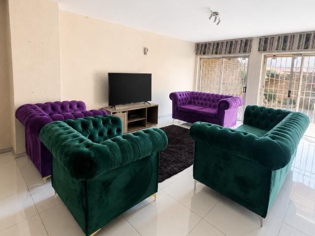 Townhouse for sale in Vosloorus, Gauteng