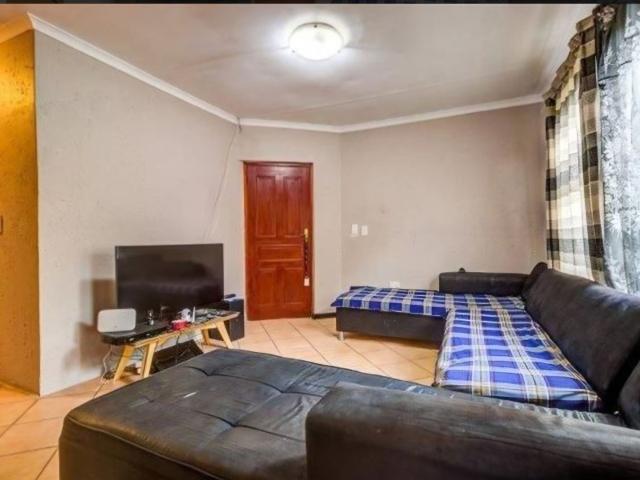 Townhouse for sale in Ekurhuleni, Gauteng