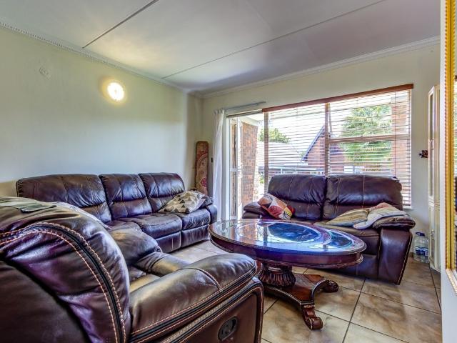 Townhouse for sale in Ekurhuleni, Gauteng