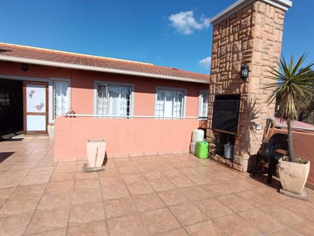 Townhouse for sale in Ekurhuleni, Gauteng