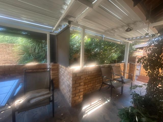 Townhouse for sale in Vosloorus, Gauteng