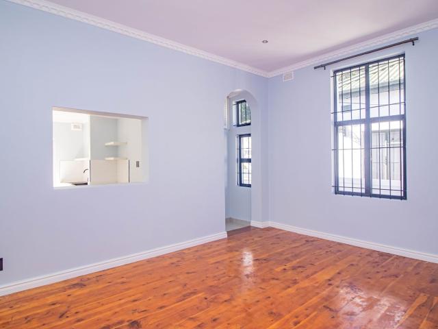 Townhouse for sale in Seaview, Kwazulu-natal
