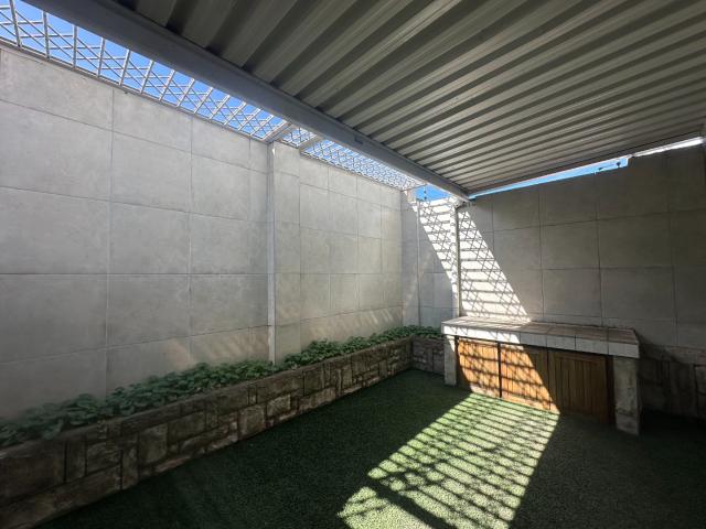 Townhouse for sale in Seaview, Kwazulu-natal