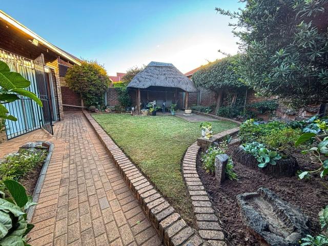 Townhouse for sale in Ekurhuleni, Gauteng