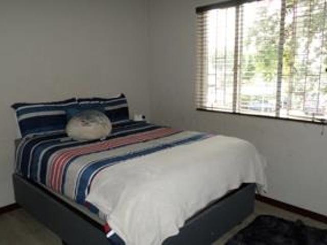 Townhouse for sale in Vosloorus, Gauteng