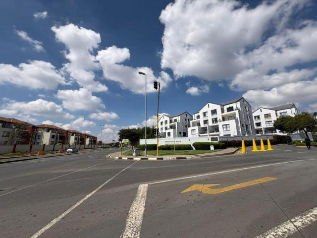 Townhouse for sale in Vosloorus, Gauteng