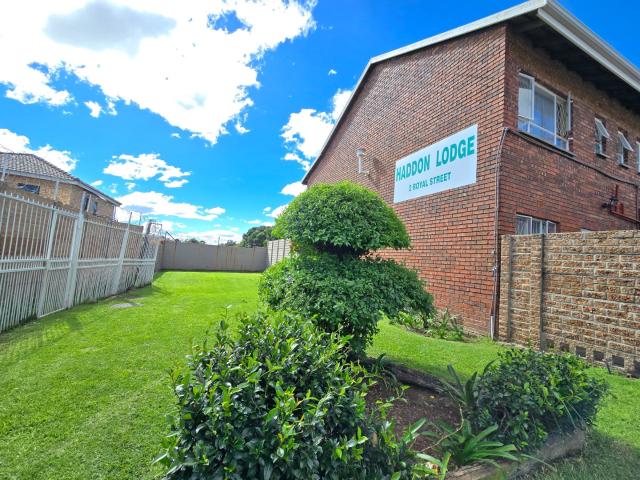 Townhouse for sale in Vosloorus, Gauteng