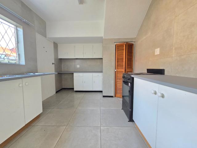 Townhouse for sale in Vosloorus, Gauteng