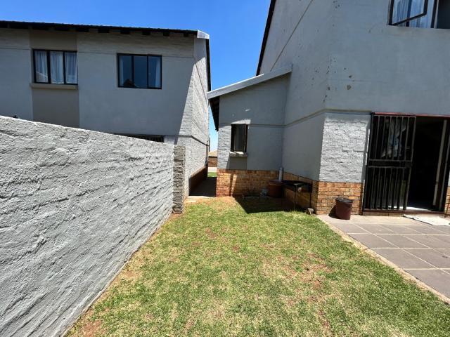 Townhouse for sale in Tembisa, Gauteng