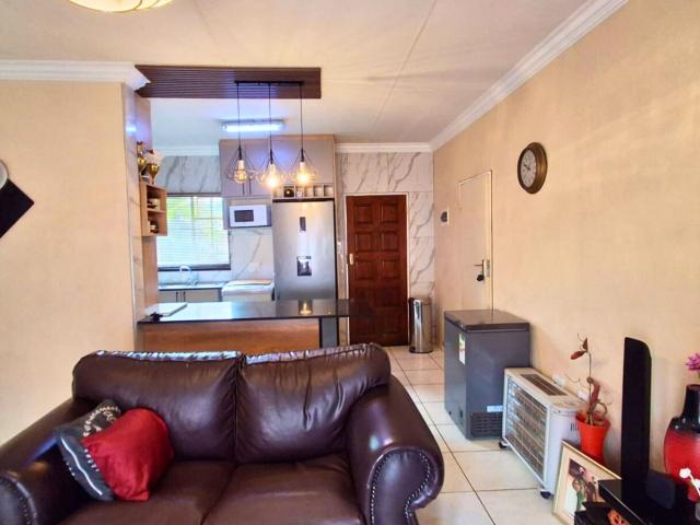 Townhouse for sale in Waterkloof, Gauteng