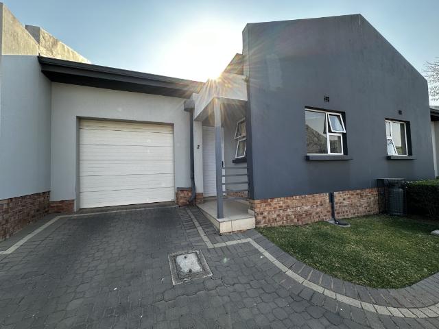 Townhouse for sale in Alexandra, Gauteng