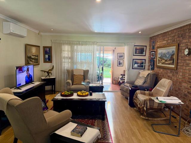 Townhouse for sale in Hillcrest, Kwazulu-natal