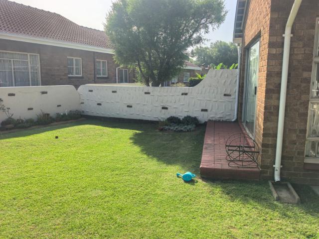 Townhouse for sale in Ekurhuleni, Gauteng
